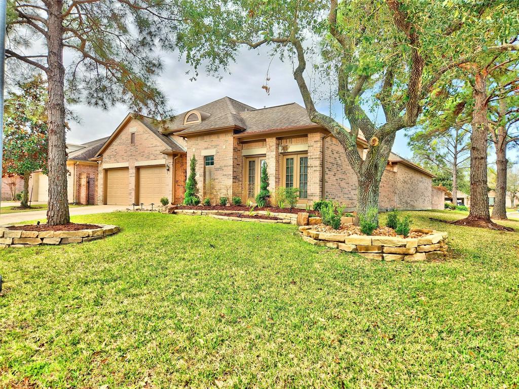 9923 Eden Valley Drive, Spring, Texas image 2