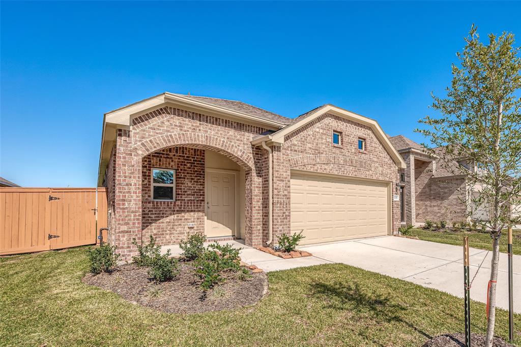 12211 Carling Straight Drive, Humble, Texas image 2