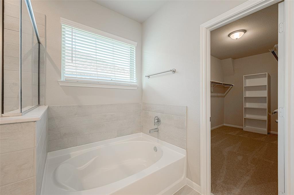 12211 Carling Straight Drive, Humble, Texas image 35