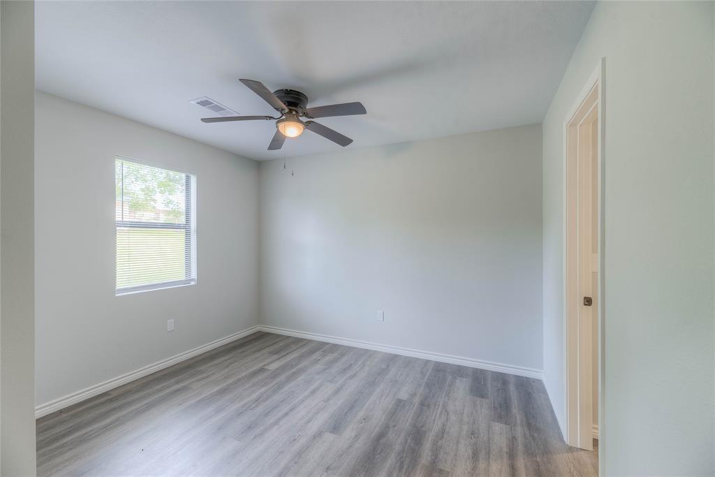 646 Yaupon Cove Drive, Onalaska, Texas image 12