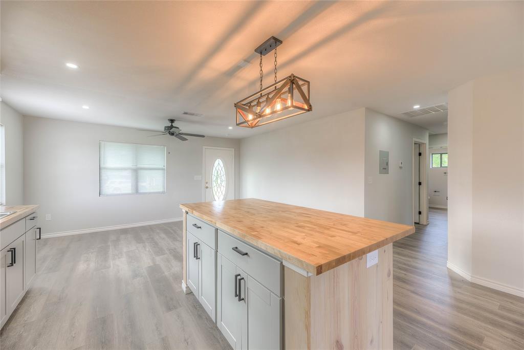 646 Yaupon Cove Drive, Onalaska, Texas image 4