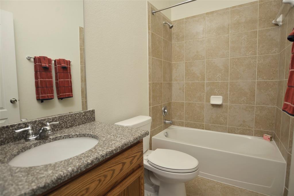 12421 Berberry Drive, Texas City, Texas image 22