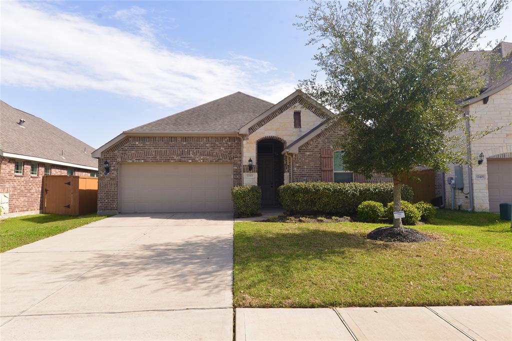 12421 Berberry Drive, Texas City, Texas image 1