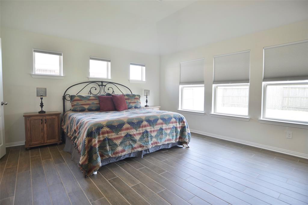 12421 Berberry Drive, Texas City, Texas image 17