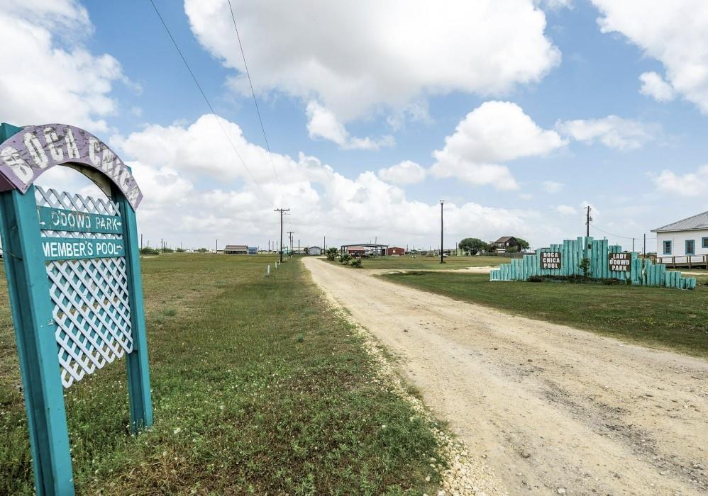 380 Clam Drive, Palacios, Texas image 4