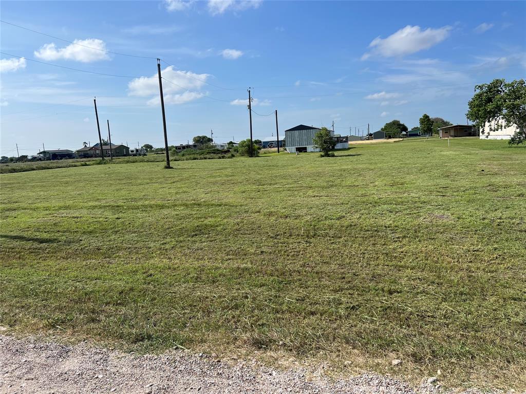 380 Clam Drive, Palacios, Texas image 2