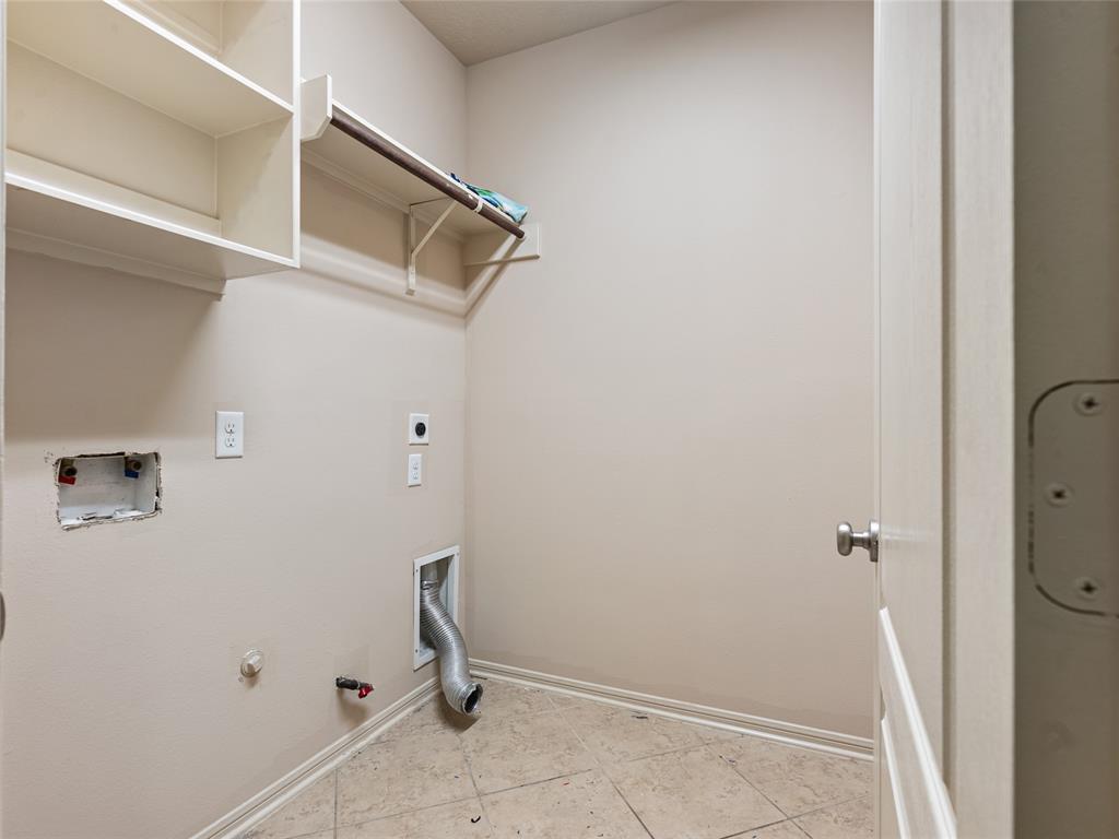 2513 Crestmoon Court, Houston, Texas image 24