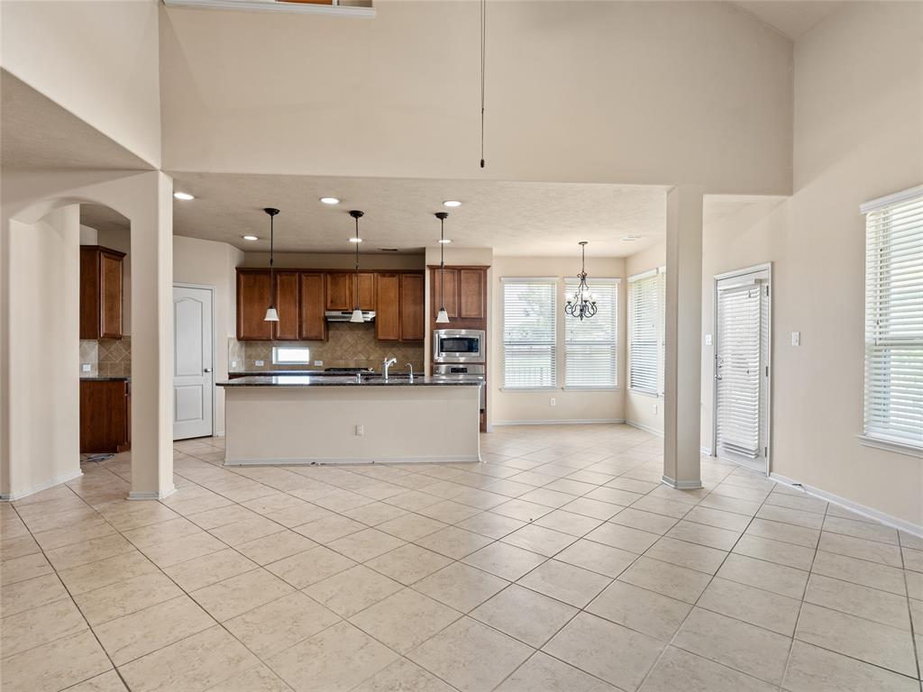 2513 Crestmoon Court, Houston, Texas image 20