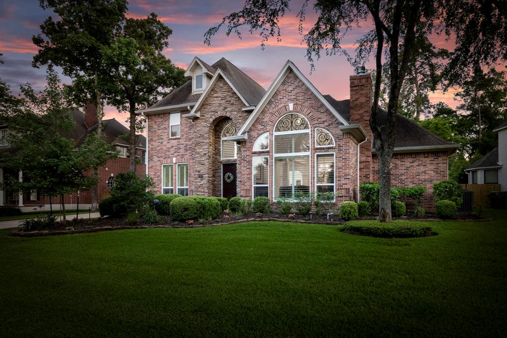27 Wood Cove Drive, The Woodlands, Texas image 2