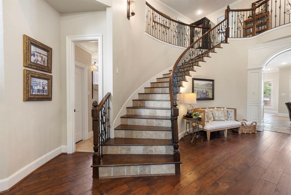 27 Wood Cove Drive, The Woodlands, Texas image 11