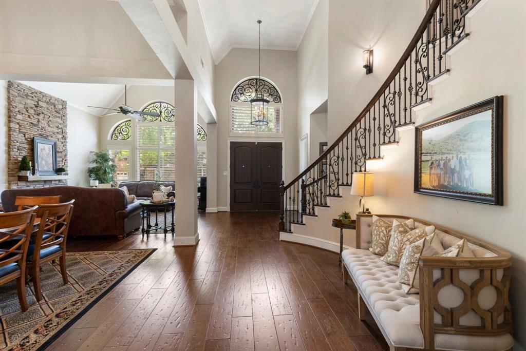 27 Wood Cove Drive, The Woodlands, Texas image 5