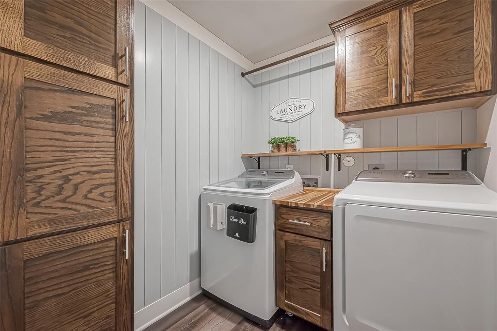 9817 N Goshawk Trail, Conroe, Texas image 36