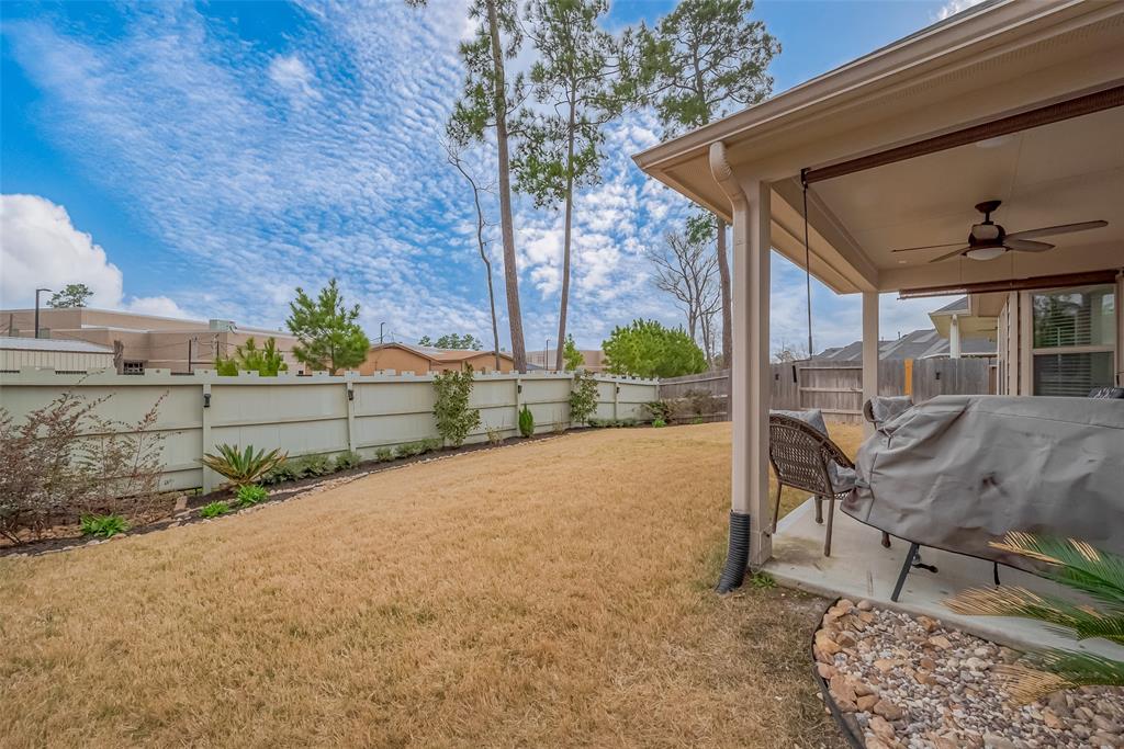 9817 N Goshawk Trail, Conroe, Texas image 39