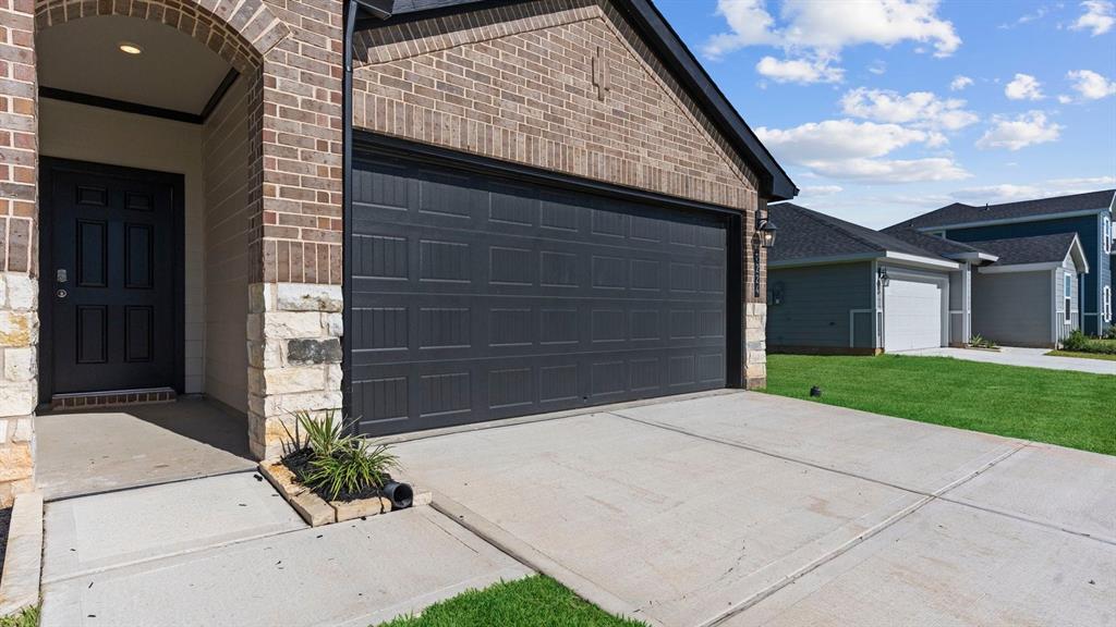 1402 Windom Court Way, Fresno, Texas image 3
