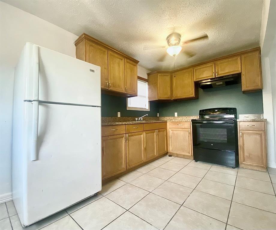 1138 4th Avenue, Texas City, Texas image 5