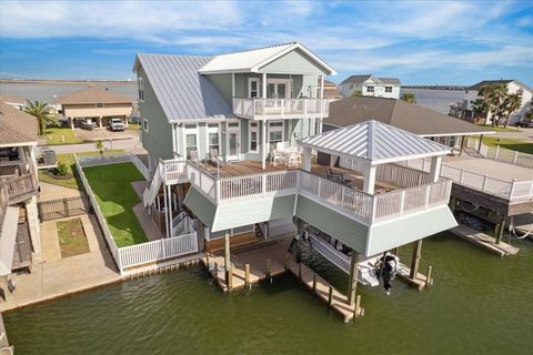 1335 Outrigger Tiki Island TX 77554