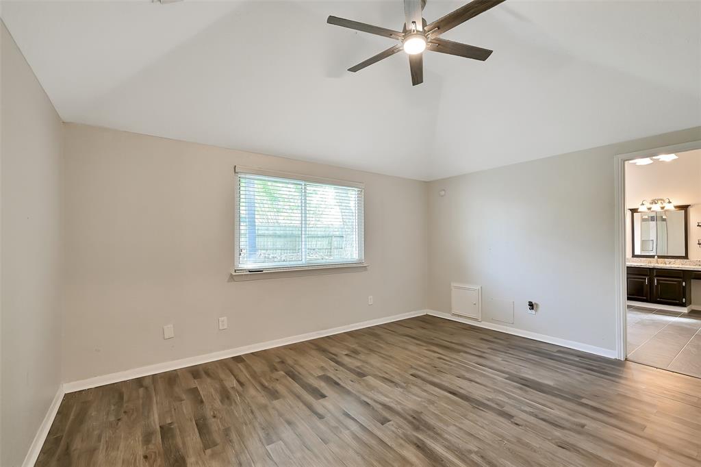 2909 Tower Bridge Court, Pearland, Texas image 7