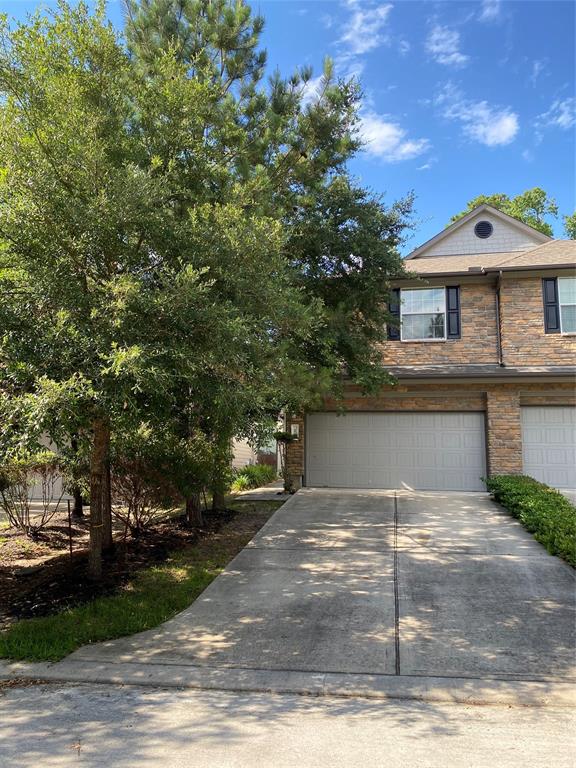 10 Fairlee Court, The Woodlands, Texas image 1