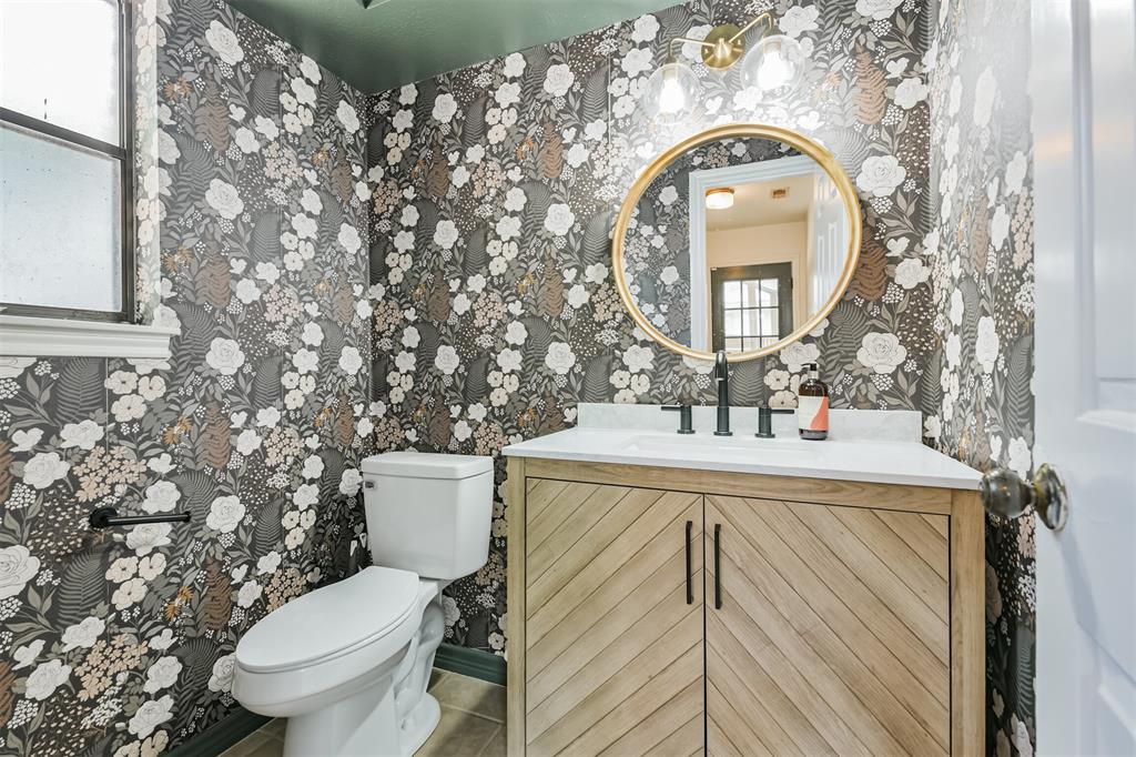 3315 Three Pines Drive, Kingwood, Texas image 18