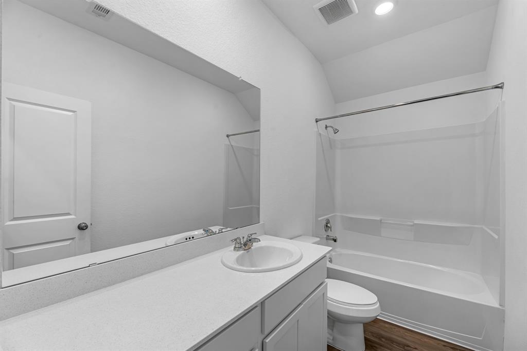 9639 Sterling Arbor Drive, Baytown, Texas image 18