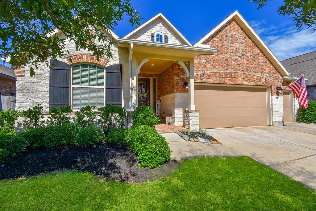 18273 Evanhale Bend Drive, Cypress, Texas image 1