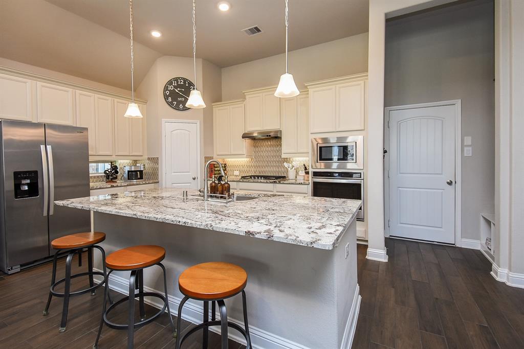 18273 Evanhale Bend Drive, Cypress, Texas image 12