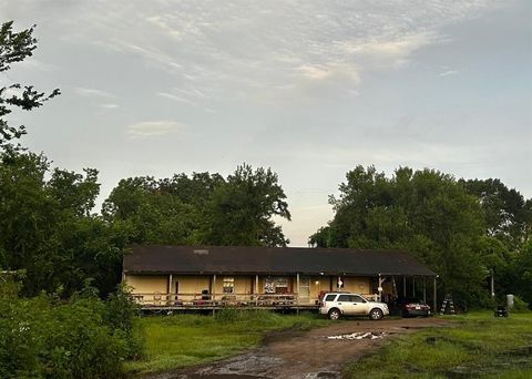 Photo of 8748 Fm 524, Sweeny, TX 77480 (MLS # 23463589)