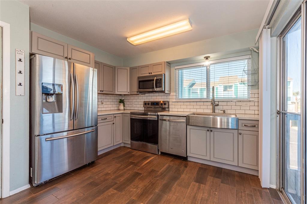 908 Calico Jack Cove, Galveston, Texas image 11