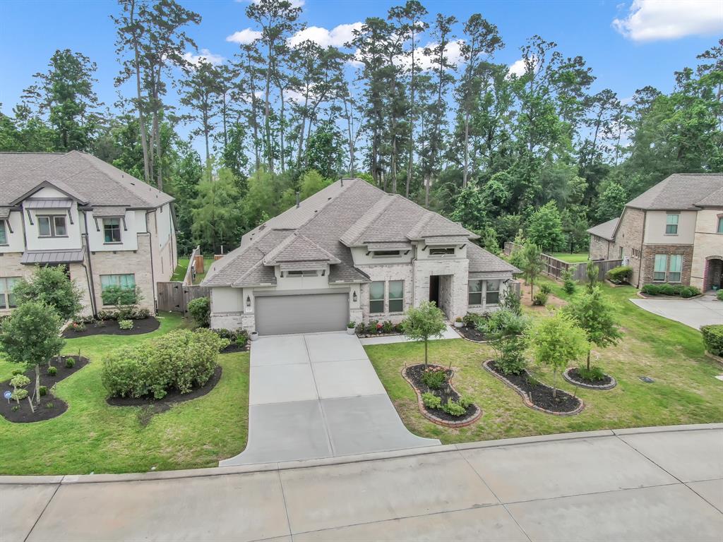 232 Liatris Court, Conroe, Texas image 2