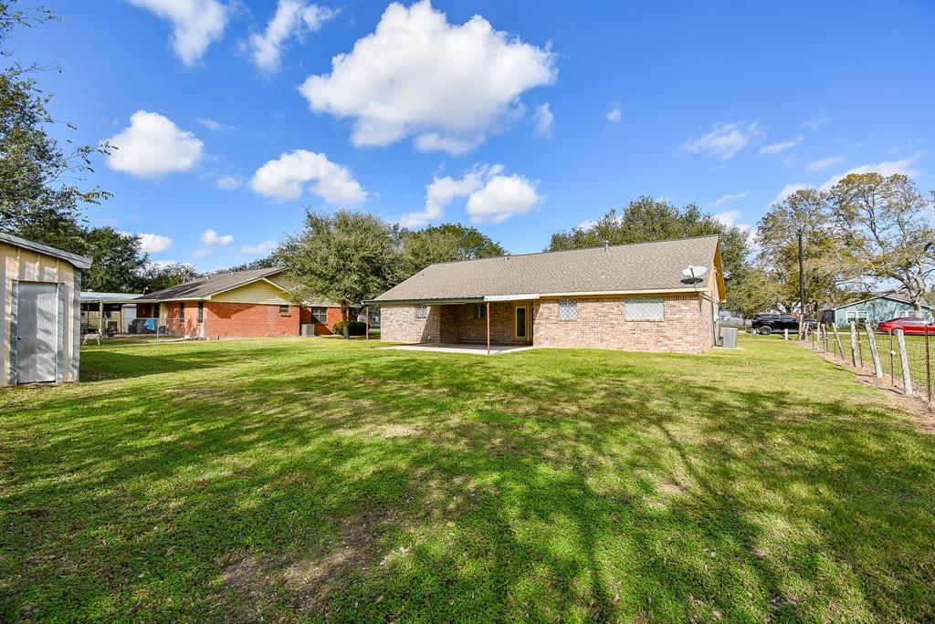 912 Spruce Avenue, El Campo, Texas image 30