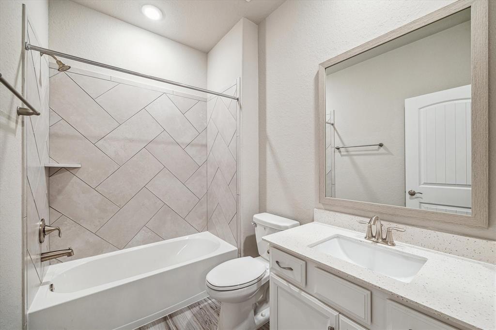 10210 Water Harbor Drive, Missouri City, Texas image 14