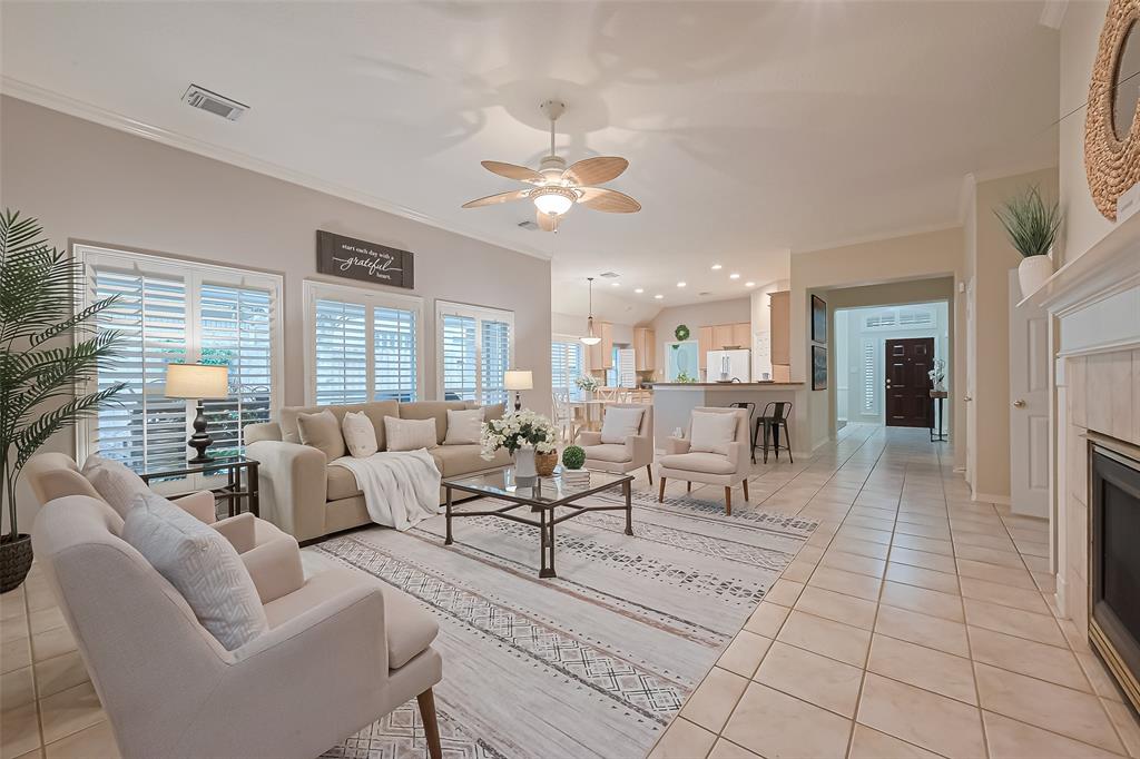 306 Lago Vista Street, Kemah, Texas image 1