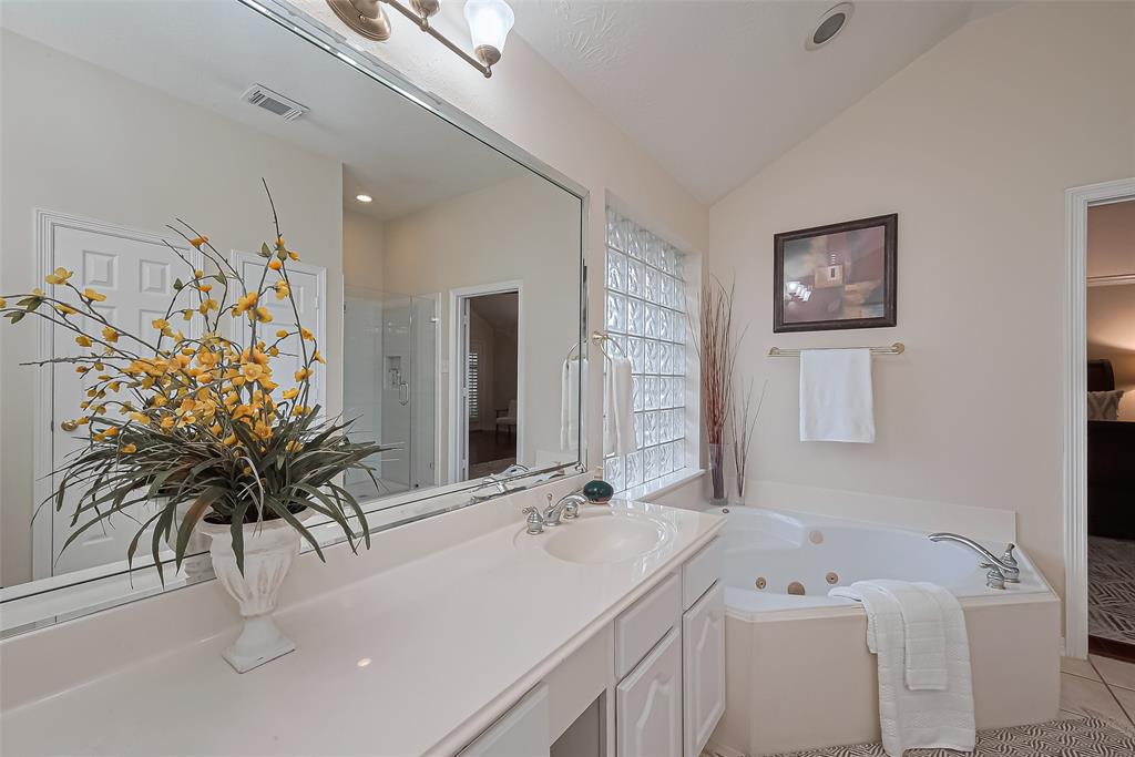 306 Lago Vista Street, Kemah, Texas image 32