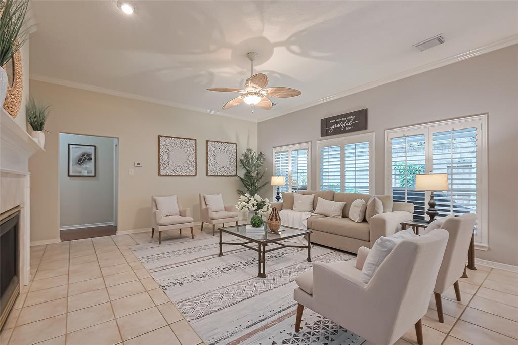 306 Lago Vista Street, Kemah, Texas image 9