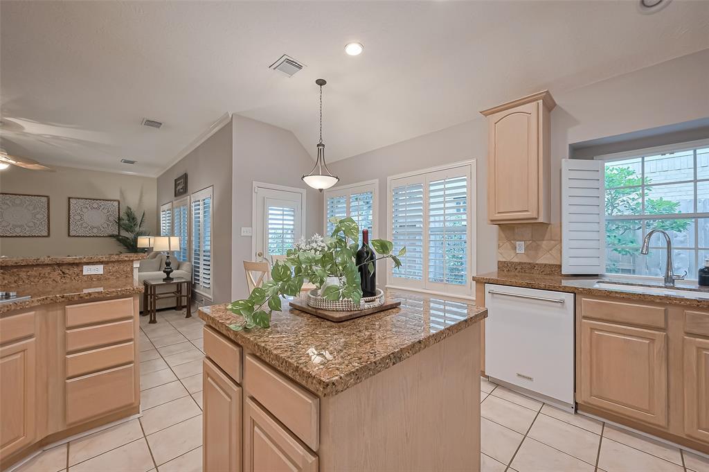 306 Lago Vista Street, Kemah, Texas image 20