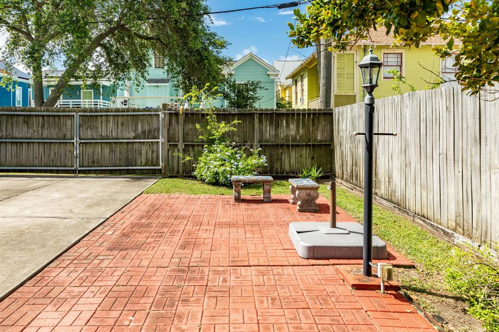 3223 Bernardo De Galvez Avenue, Galveston, Texas image 10