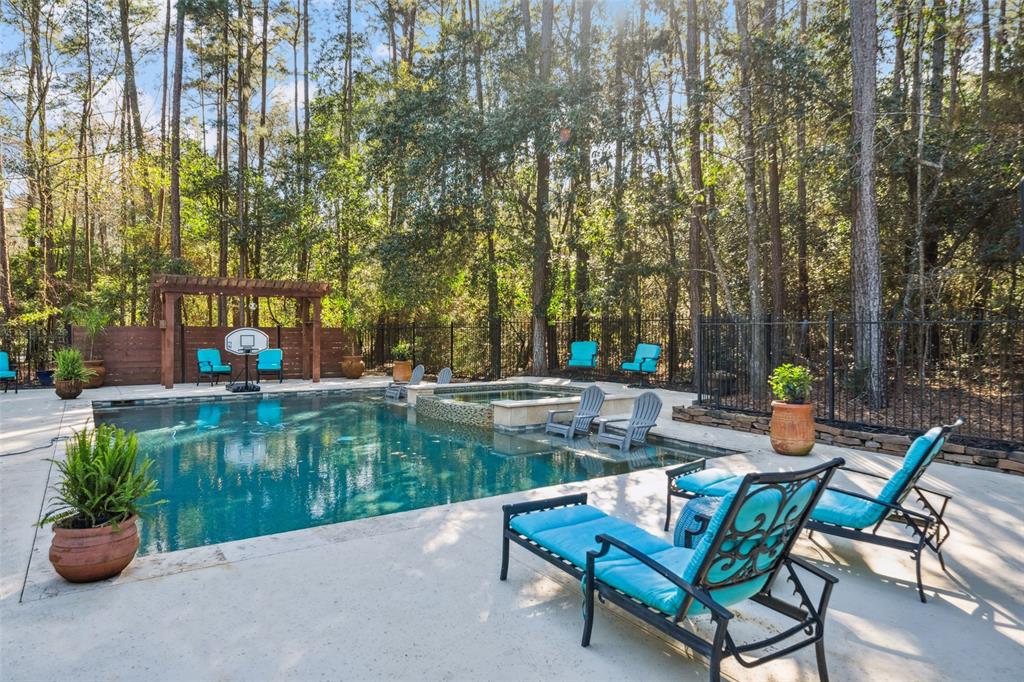 10308 Paradise Valley, Conroe, Texas image 1