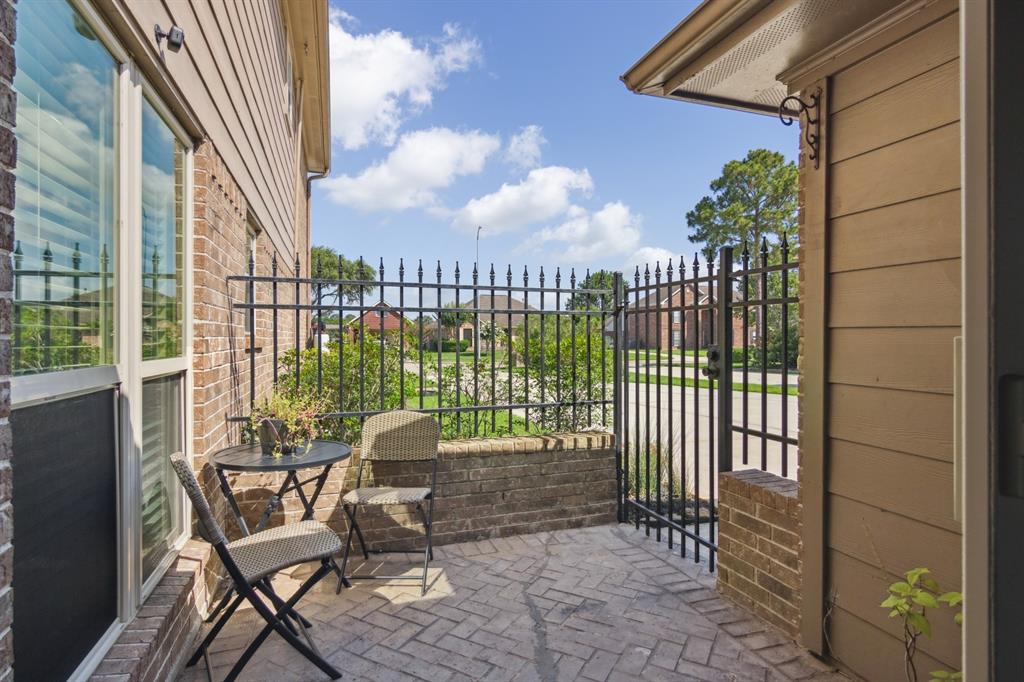 3405 Stonecrest Court, Pearland, Texas image 35