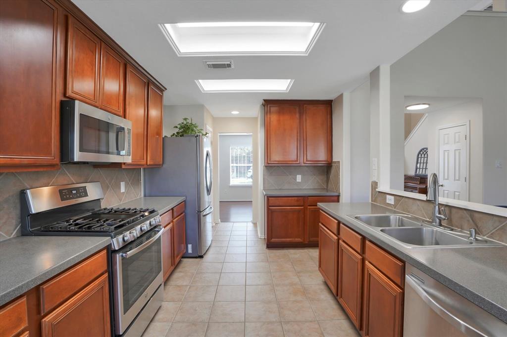 2702 Argos Drive, Missouri City, Texas image 17