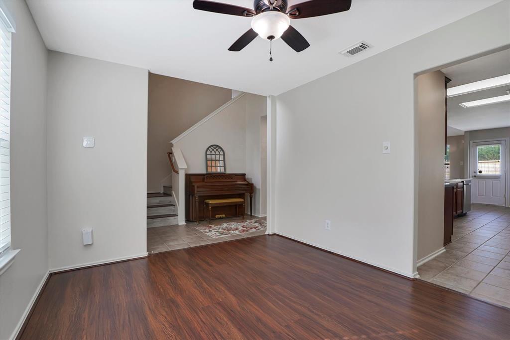 2702 Argos Drive, Missouri City, Texas image 9