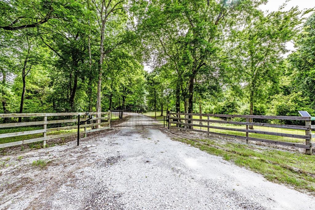 78 Piney Point Road, Huntsville, Texas image 3