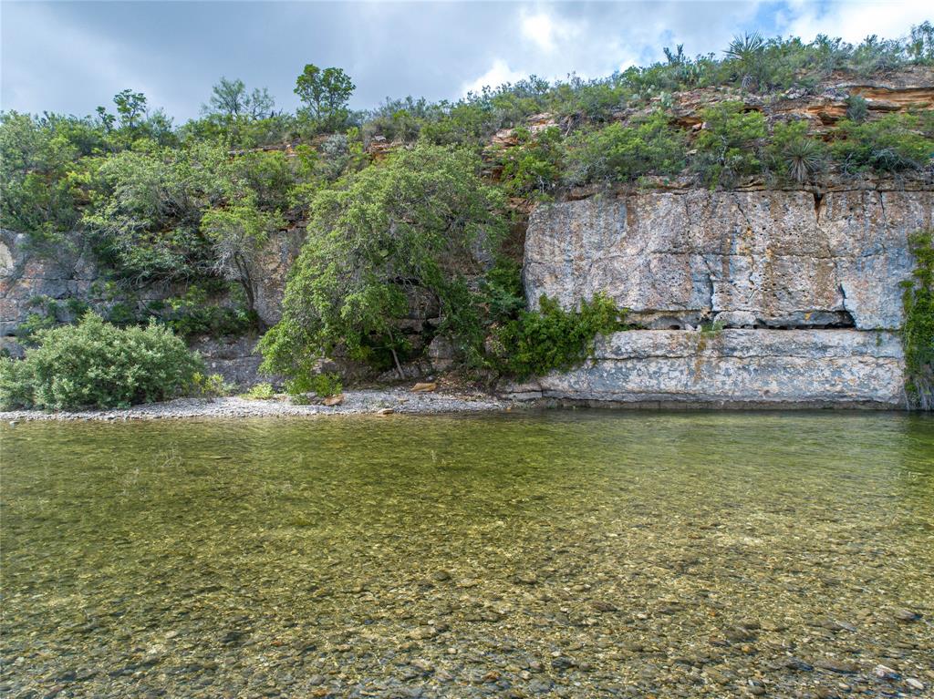 7 North Lane, Uvalde, Texas image 5