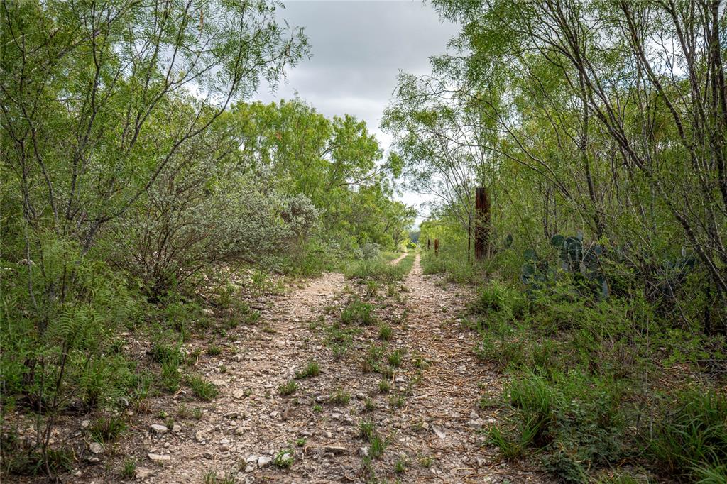 7 North Lane, Uvalde, Texas image 31