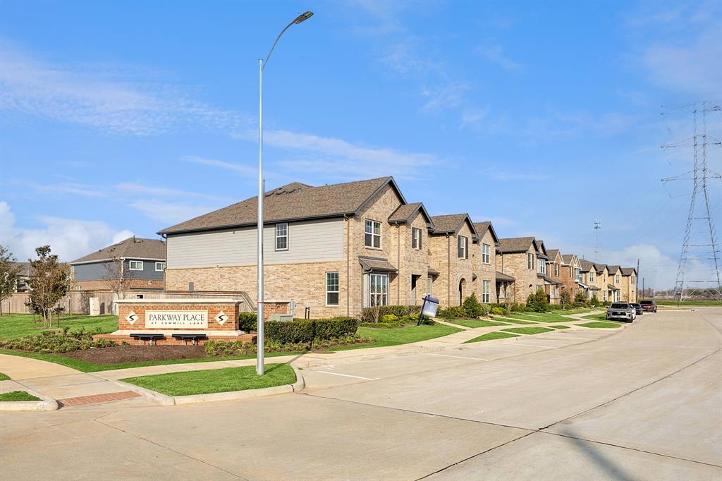 8038 Scanlan Trace, Missouri City, Texas image 16