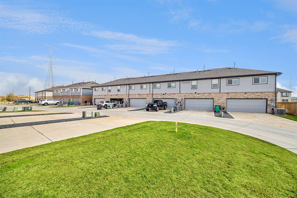 8038 Scanlan Trace, Missouri City, Texas image 15