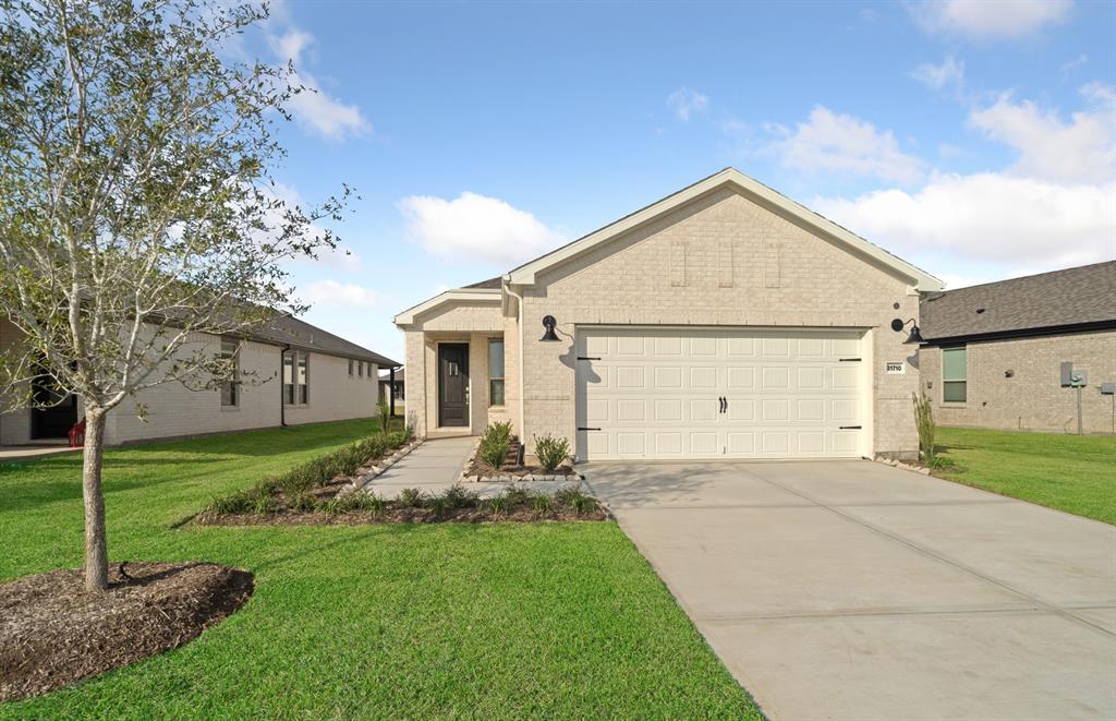 31710 Regal Drive, Fulshear, Texas image 1