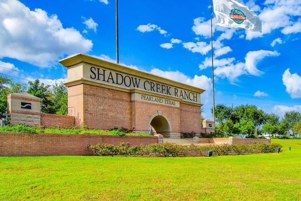 2804 Sable Creek Lane, Pearland, Texas image 32