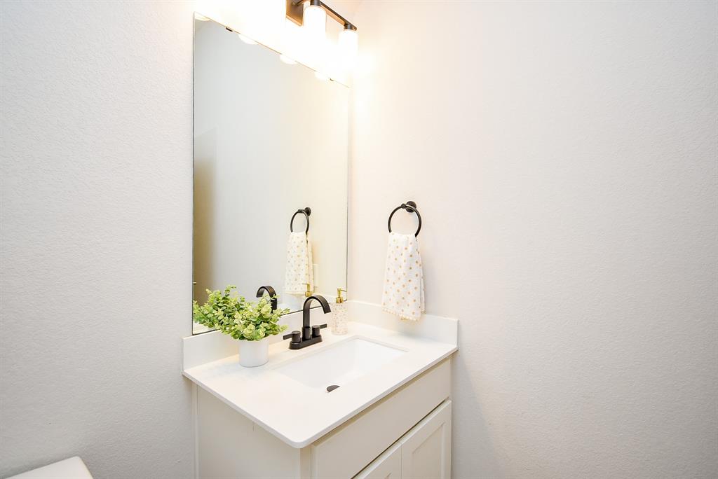 2804 Sable Creek Lane, Pearland, Texas image 27