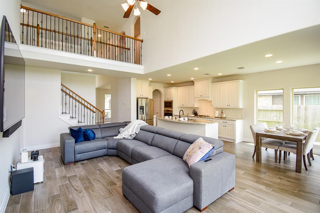 2804 Sable Creek Lane, Pearland, Texas image 19