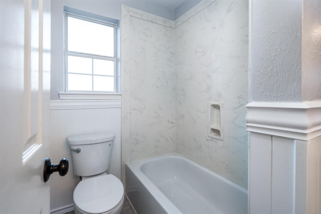1708 Country Club Drive, Friendswood, Texas image 37